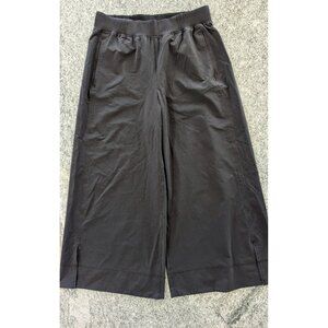 Lulu Lemon Black High-Rise Pant with Pockets